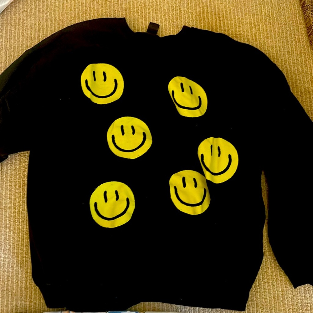 smiley boutique sweatshirt